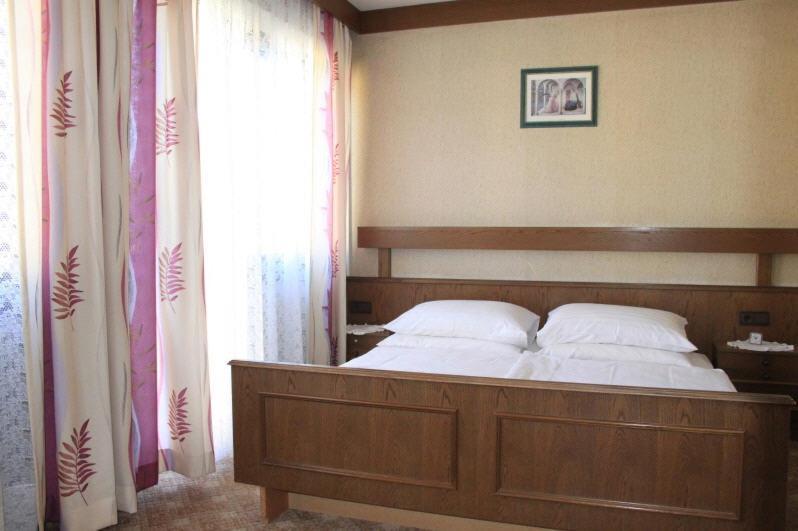 Gasthof Gerhart Perchtoldsdorf Szoba fotó